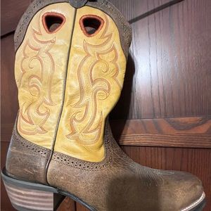 Ariat Boots like new worn once